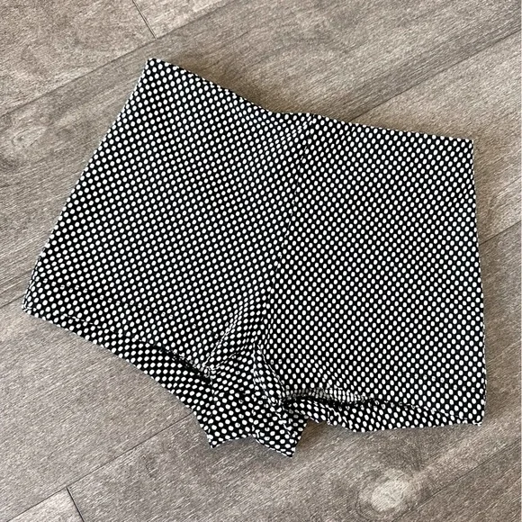 polkadot print patterned high waisted hot shorts - Picture 1 of 4